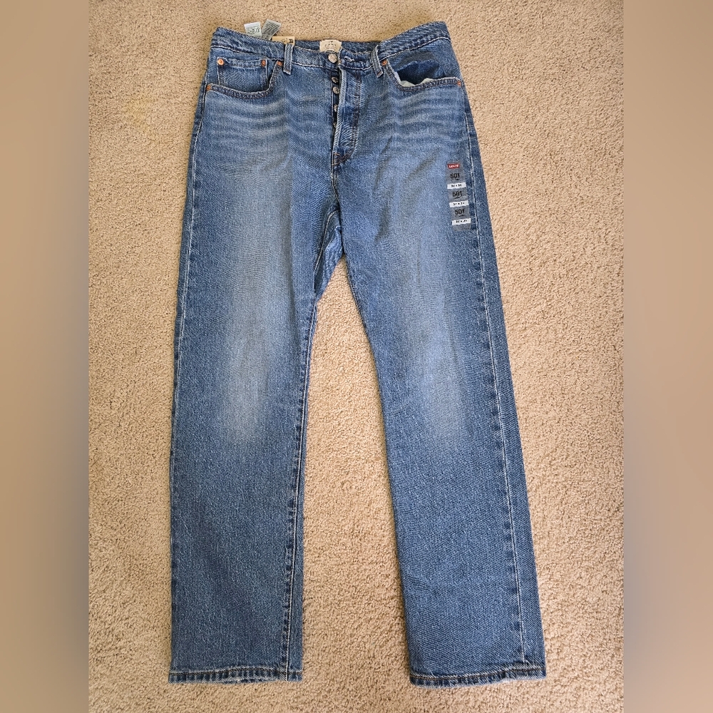 NWT Men's Levi's 501 Button Fly Jeans